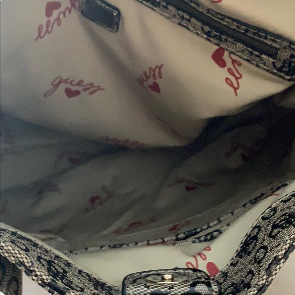 Guess (9) - Picture 5 of 5